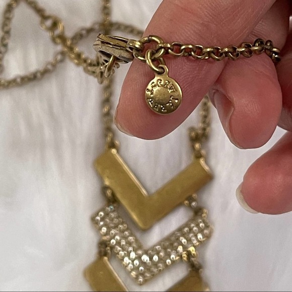 J Crew Gold Arrow Necklace - Picture 4 of 5